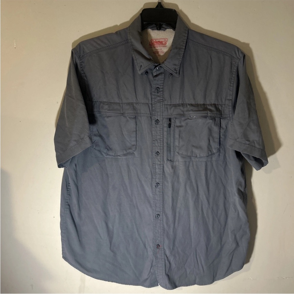 Coleman Outdoors Shirt Mens XL Gray Button Up Camp Logo Tactical Caped Vented